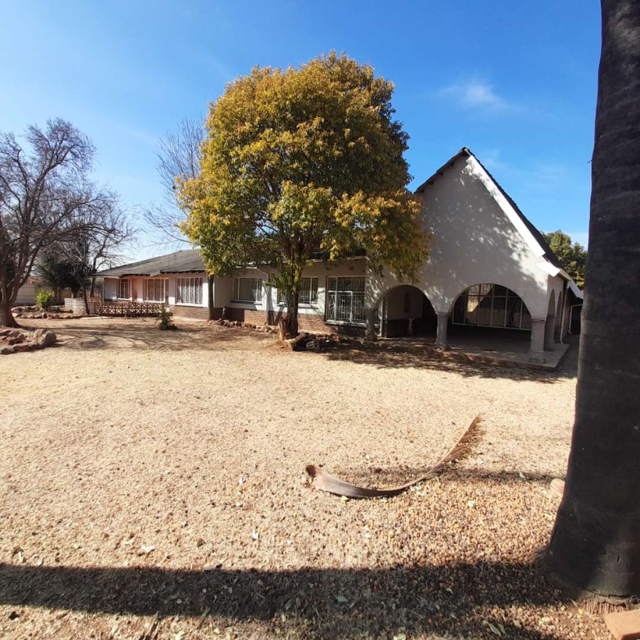 8 Bedroom Property for Sale in Rietfontein North West